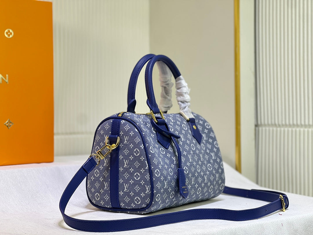 Elite Carryalls