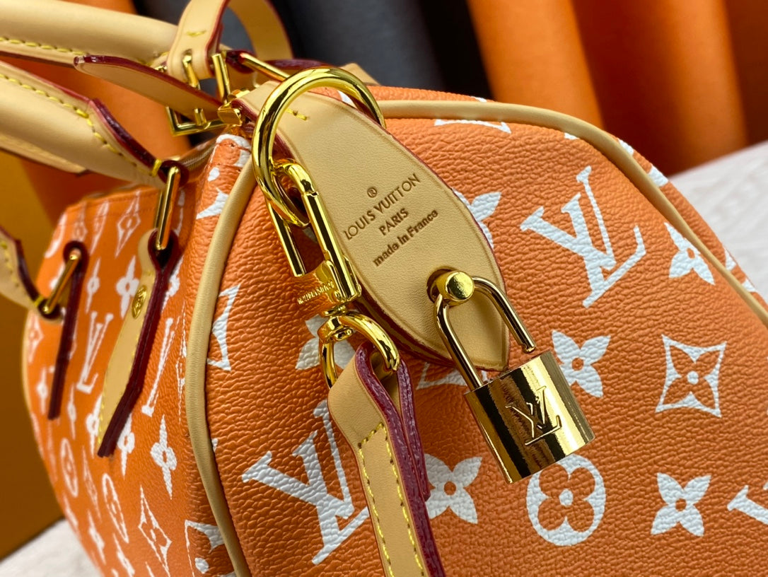 Elite Carryalls