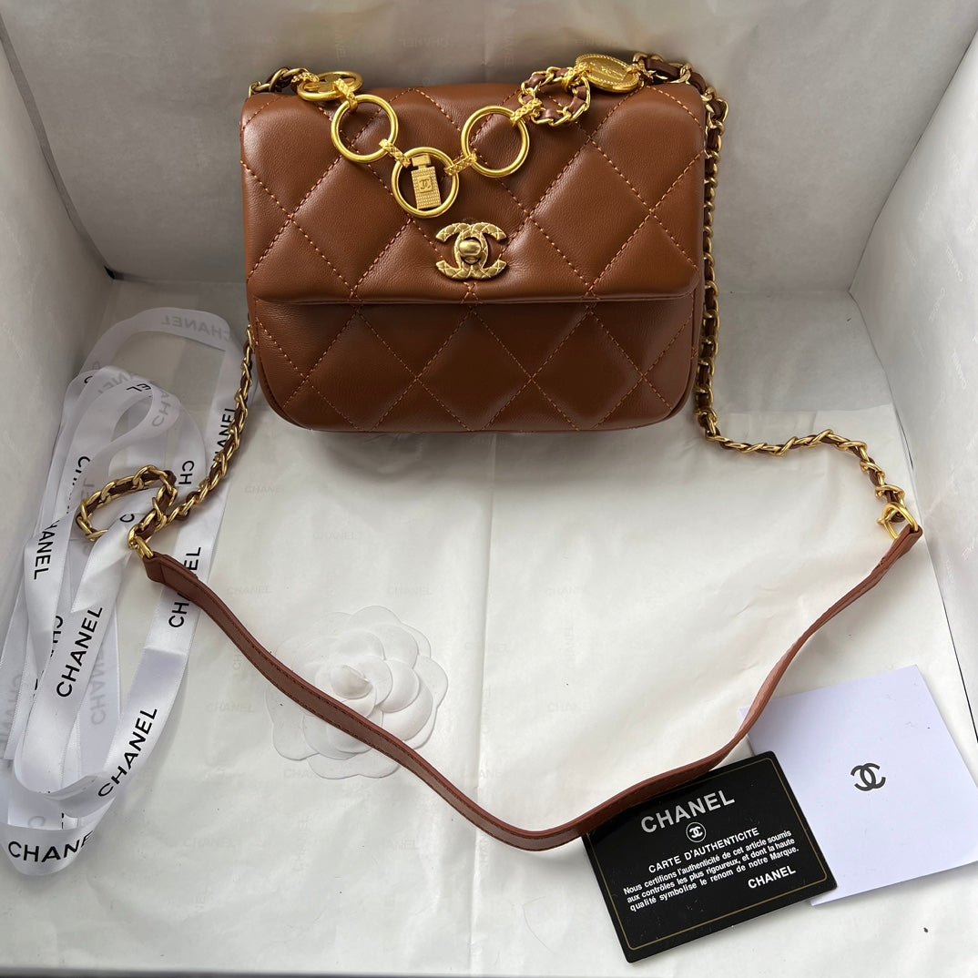 Elite Carryalls