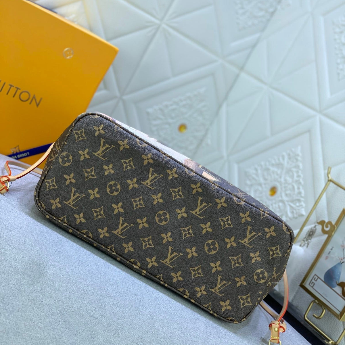 Elite Carryalls