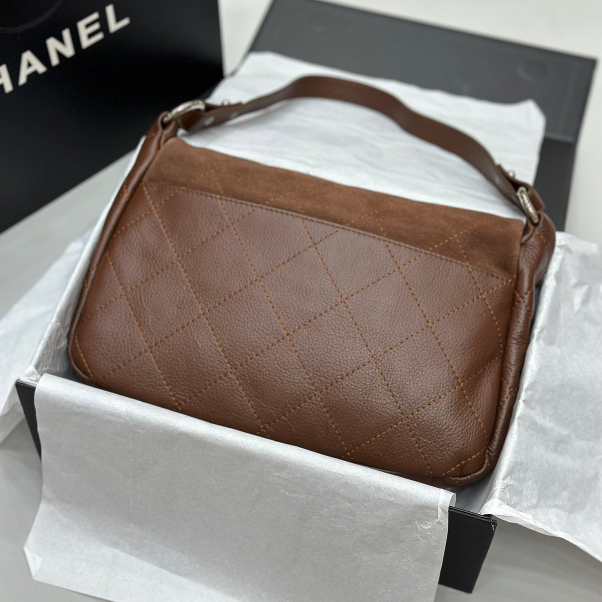 Elite Carryalls