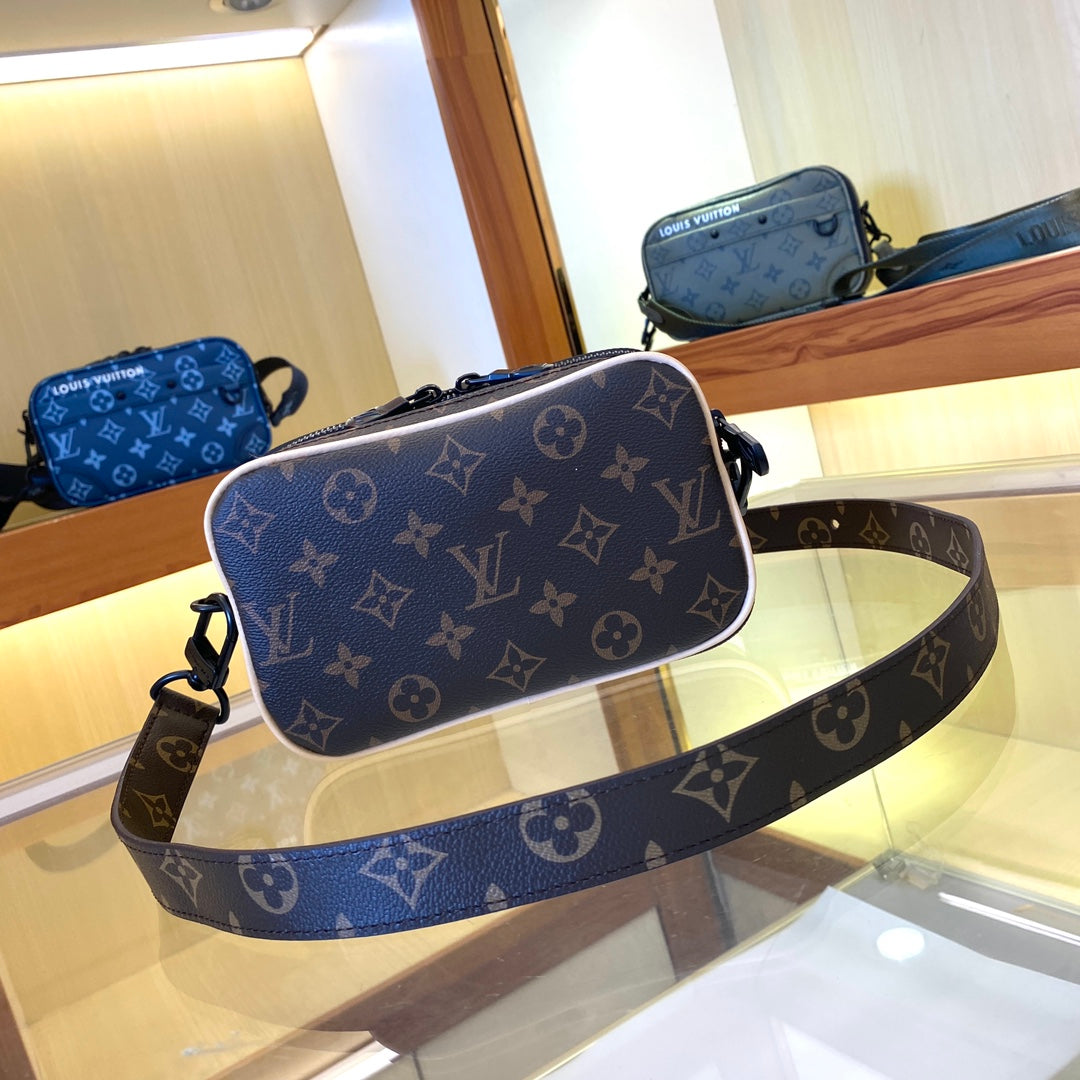 Elite Carryalls