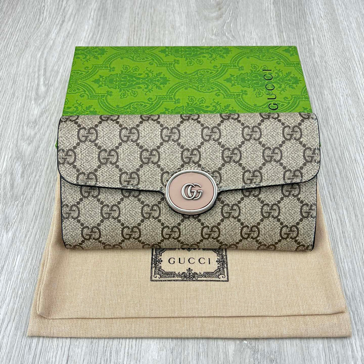 Elite Carryalls