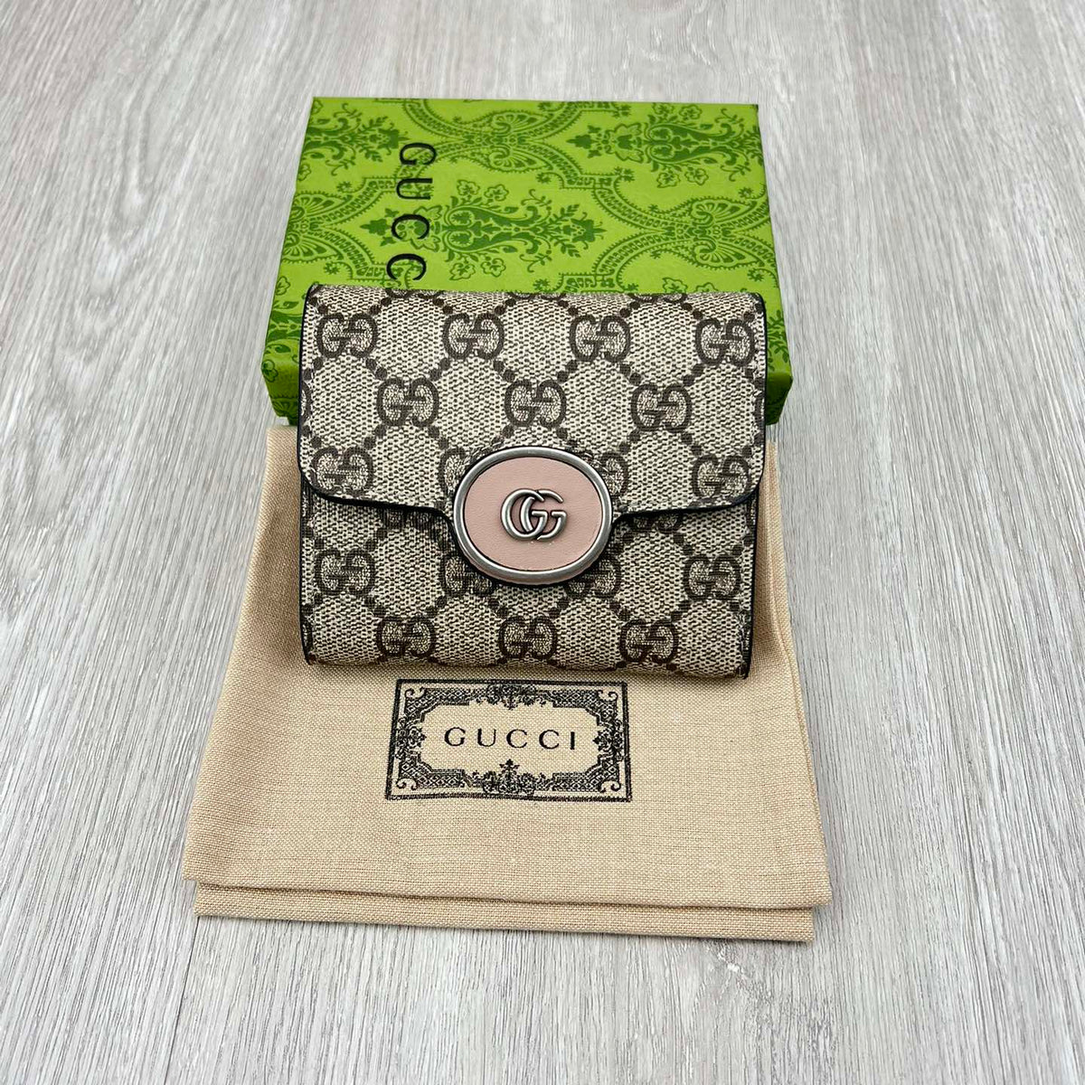 Elite Carryalls
