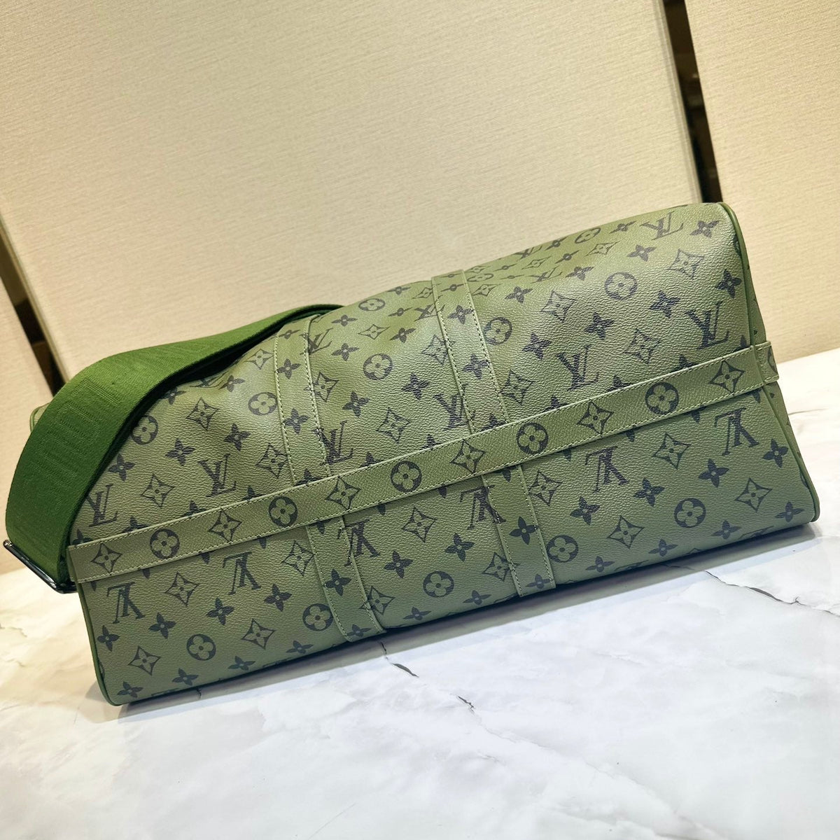 Elite Carryalls