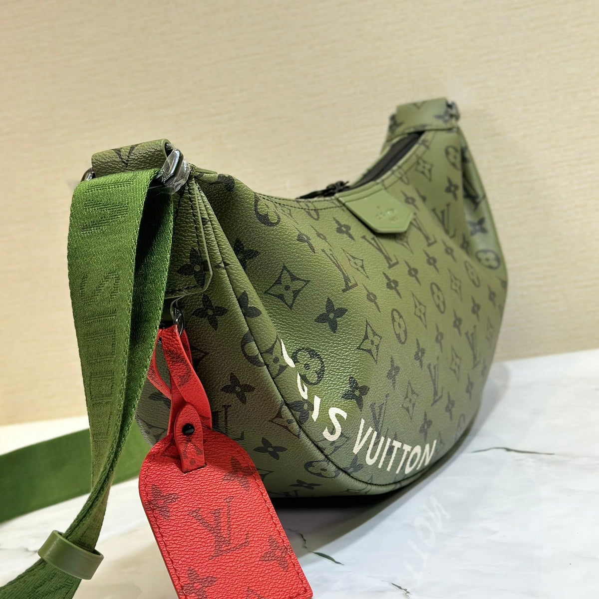 Elite Carryalls