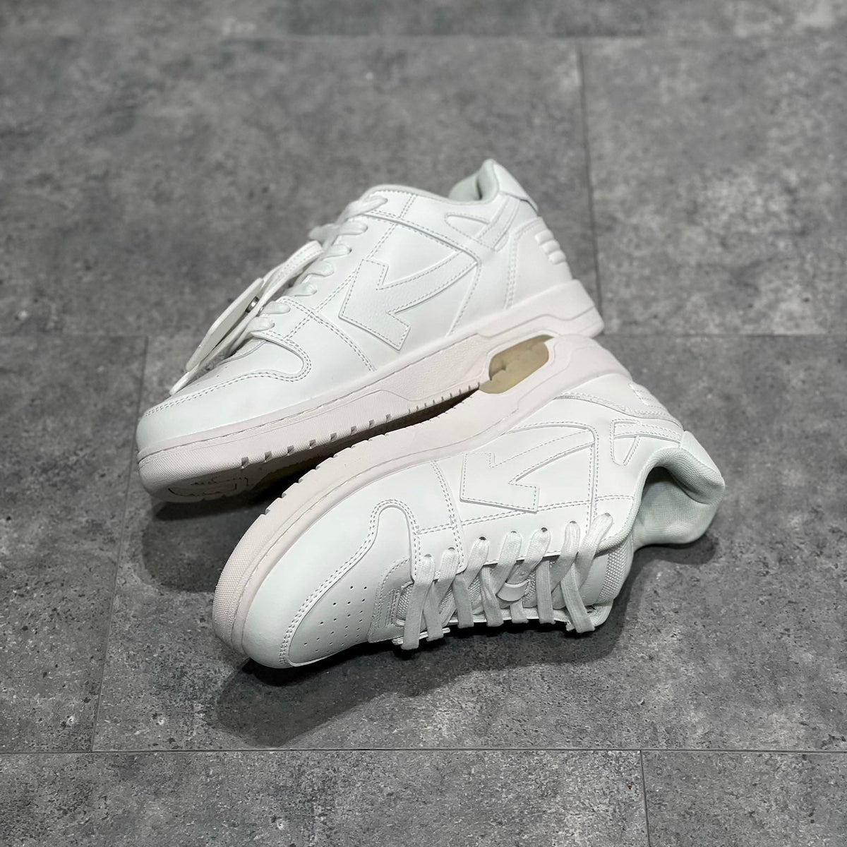 OFF W OUT OF OFFICE SNEAKERS