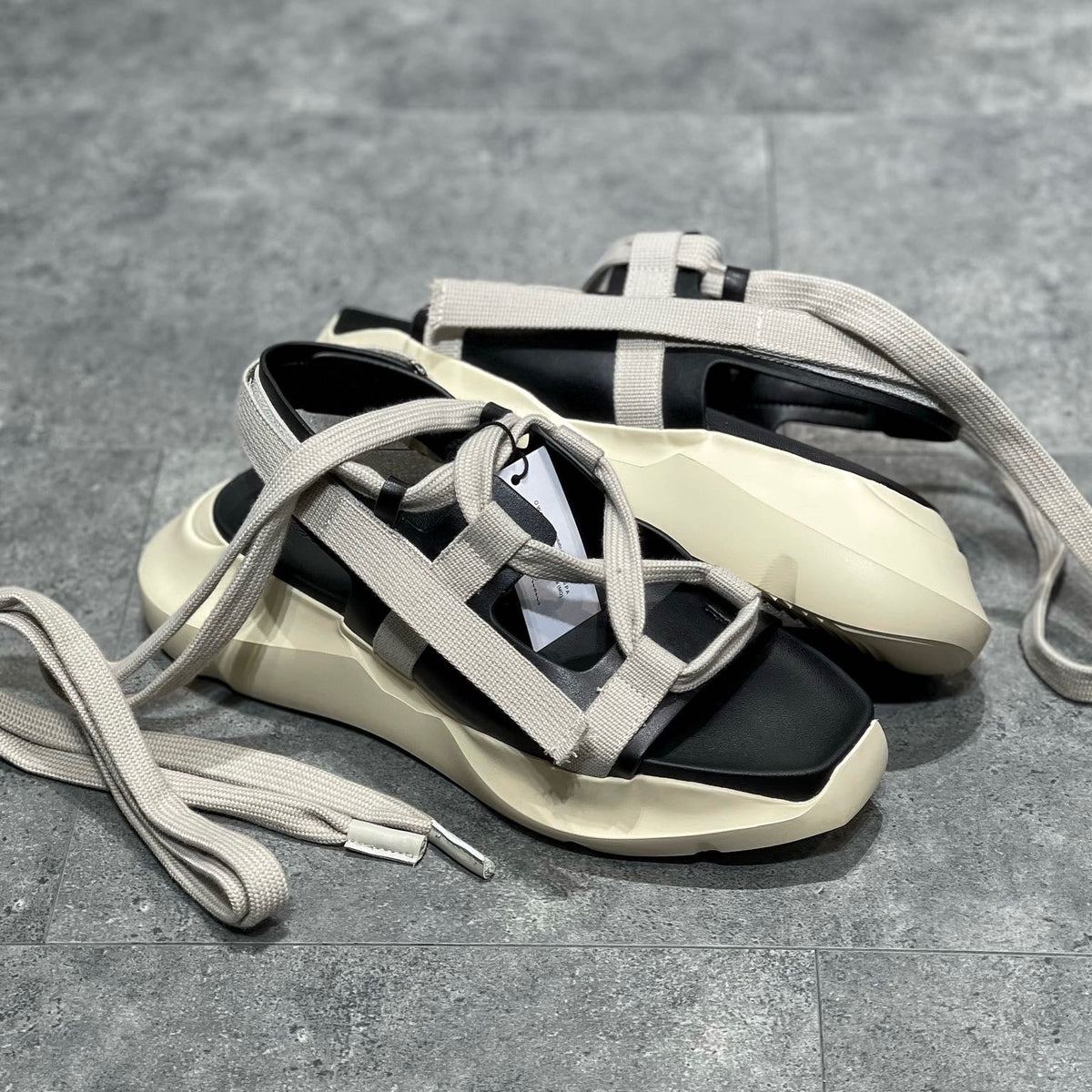 RICK O SNEAKERS