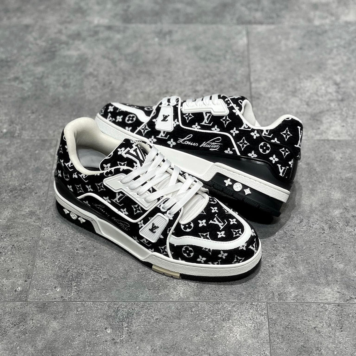 LOU TRAINERS