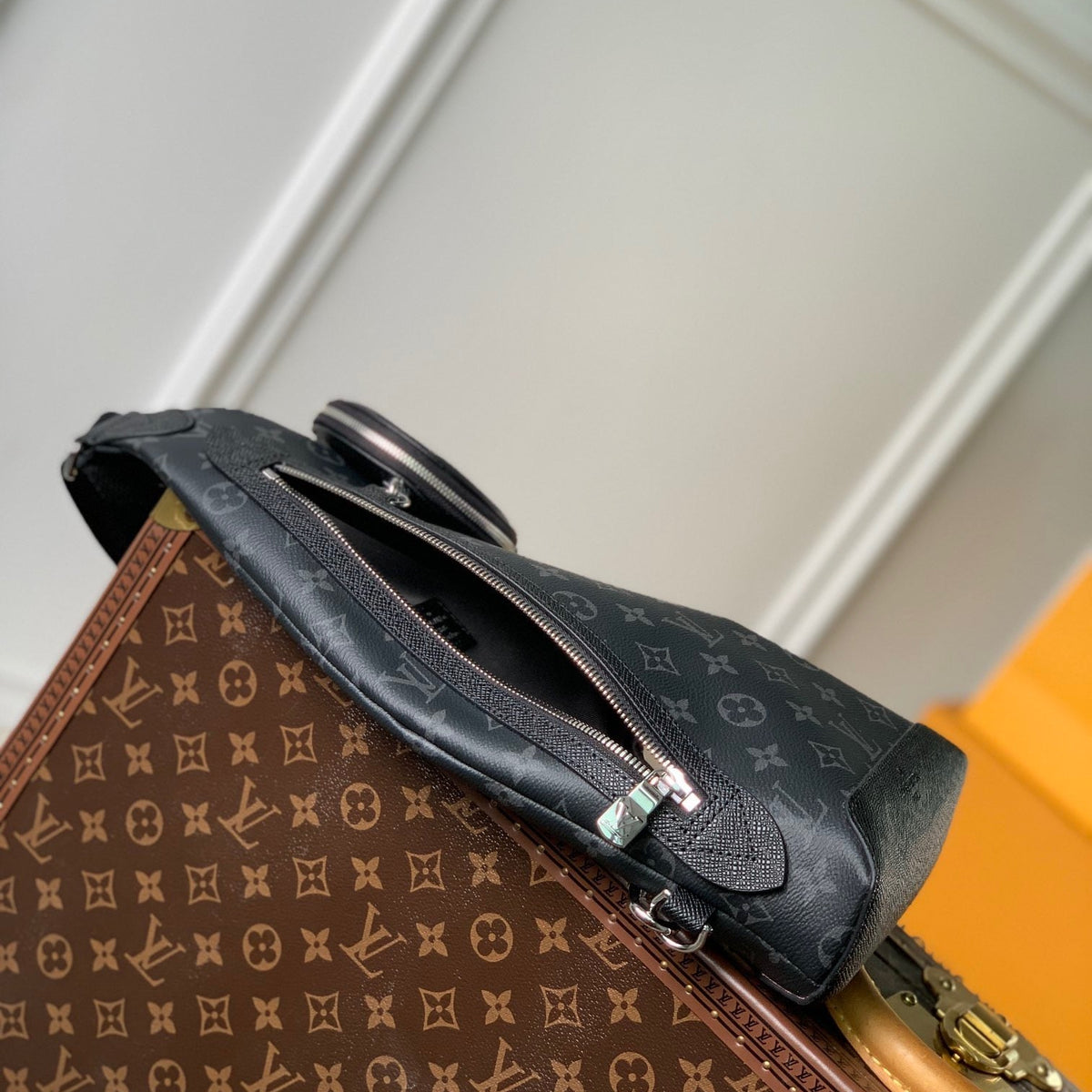LOU DUO SLING BAG ND