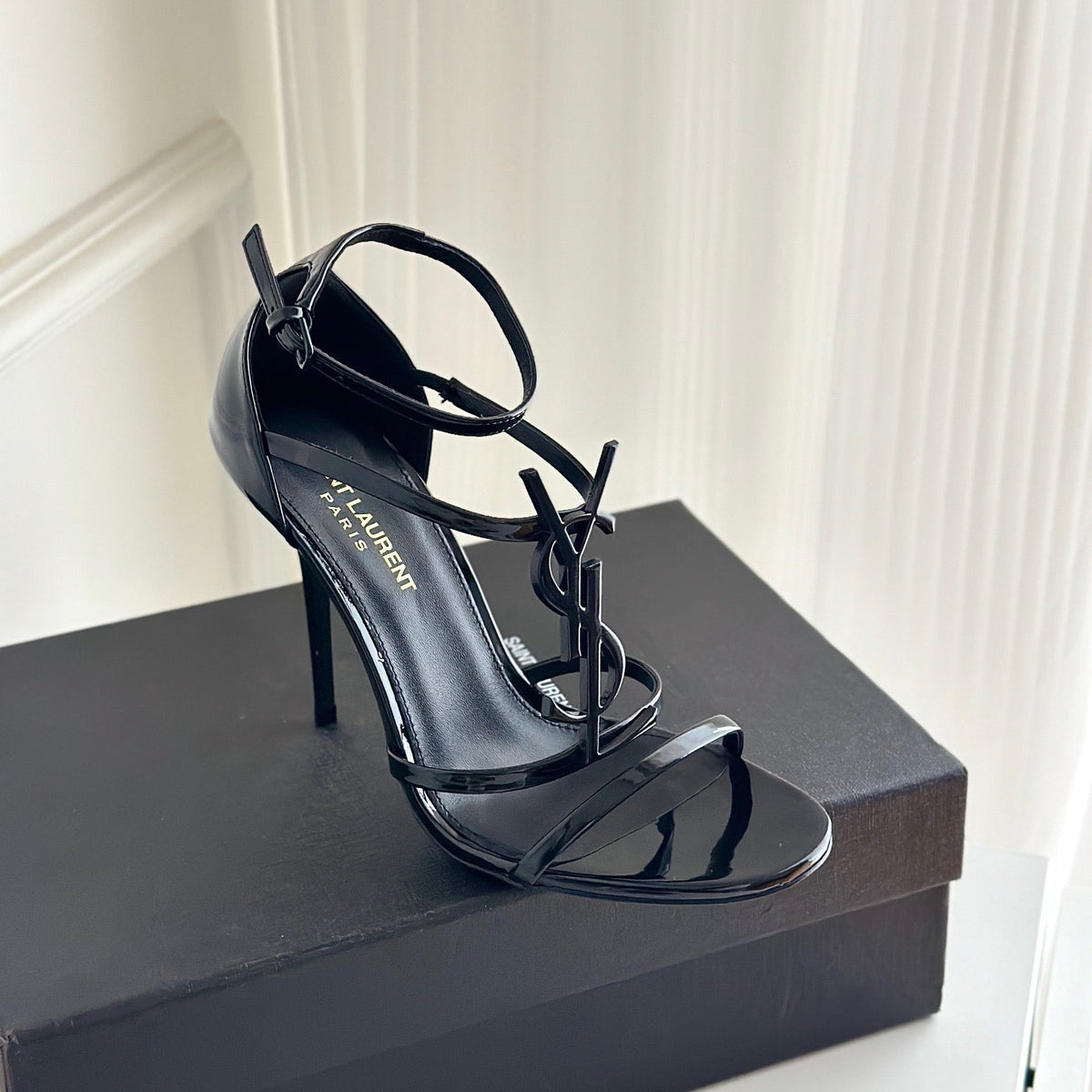 SL HEELS