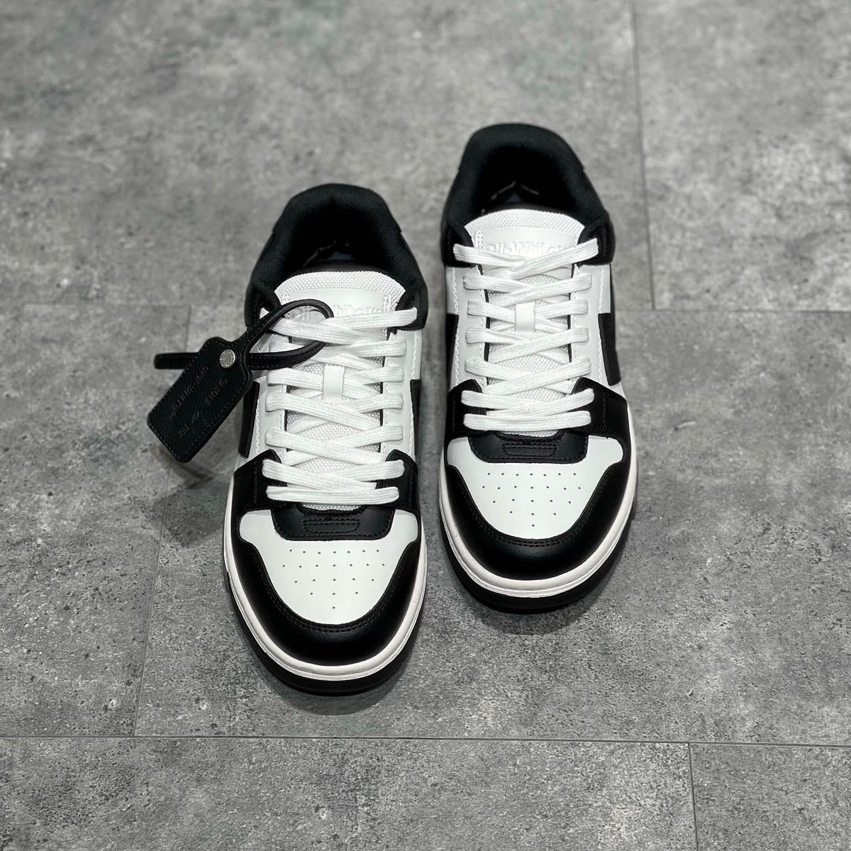 OFF W OUT OF OFFICE SNEAKERS