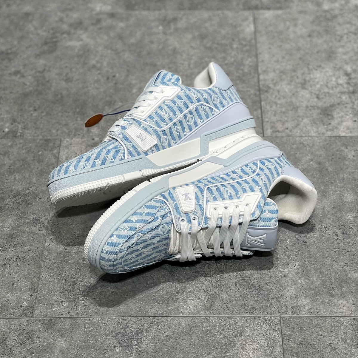 LOU TRAINERS