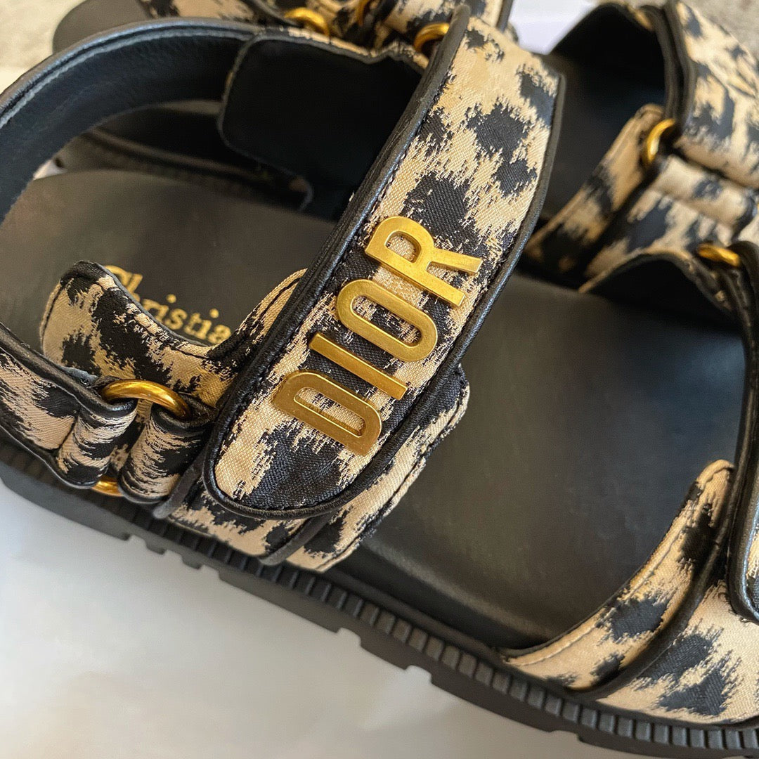 CD SANDALS