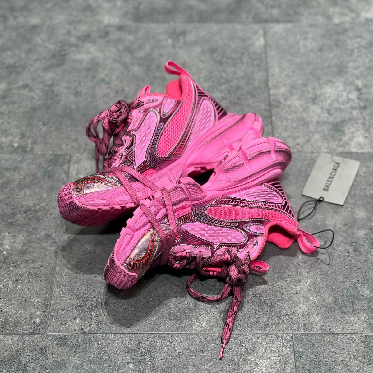 BAL 3XL TRAINERS