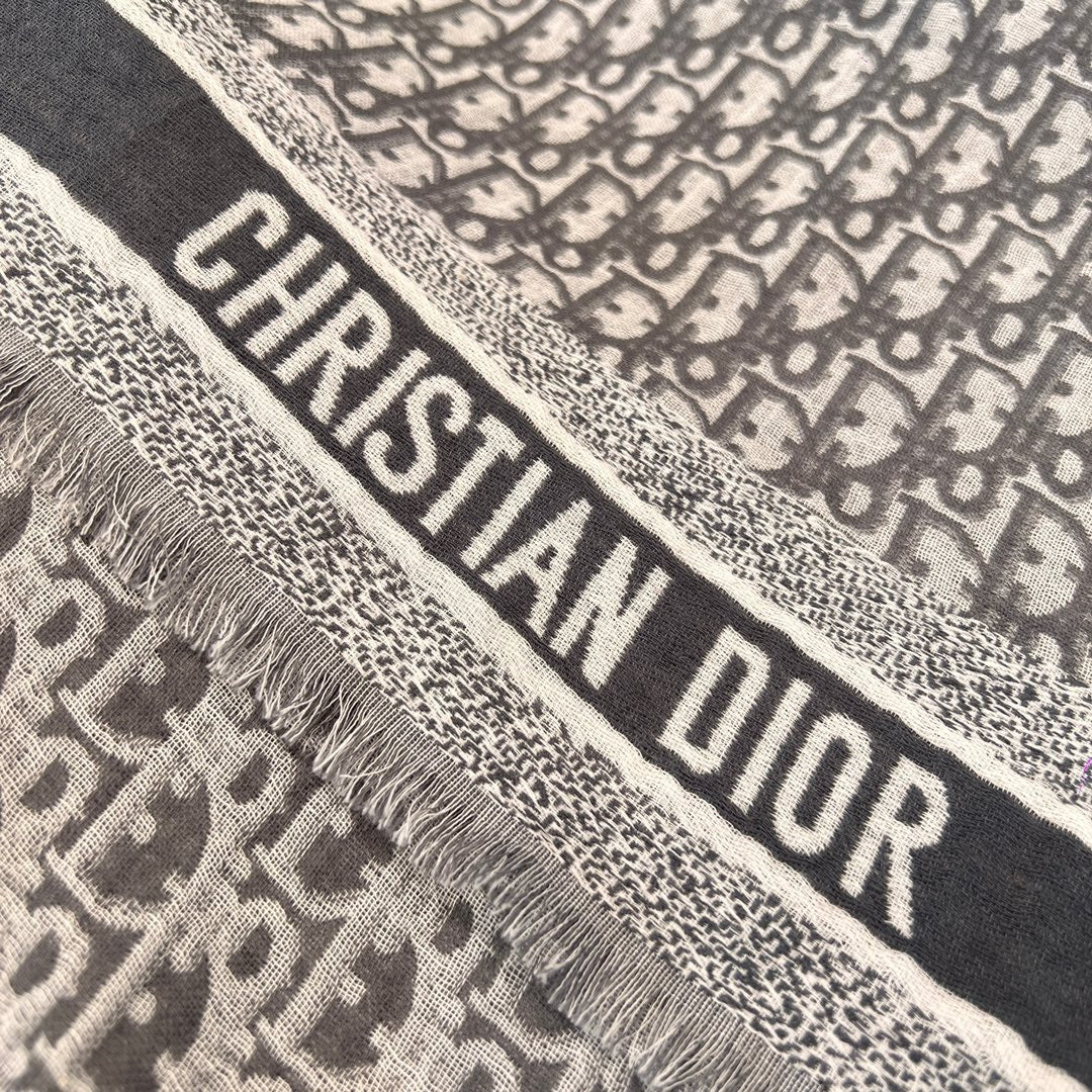 CD SCARVE
