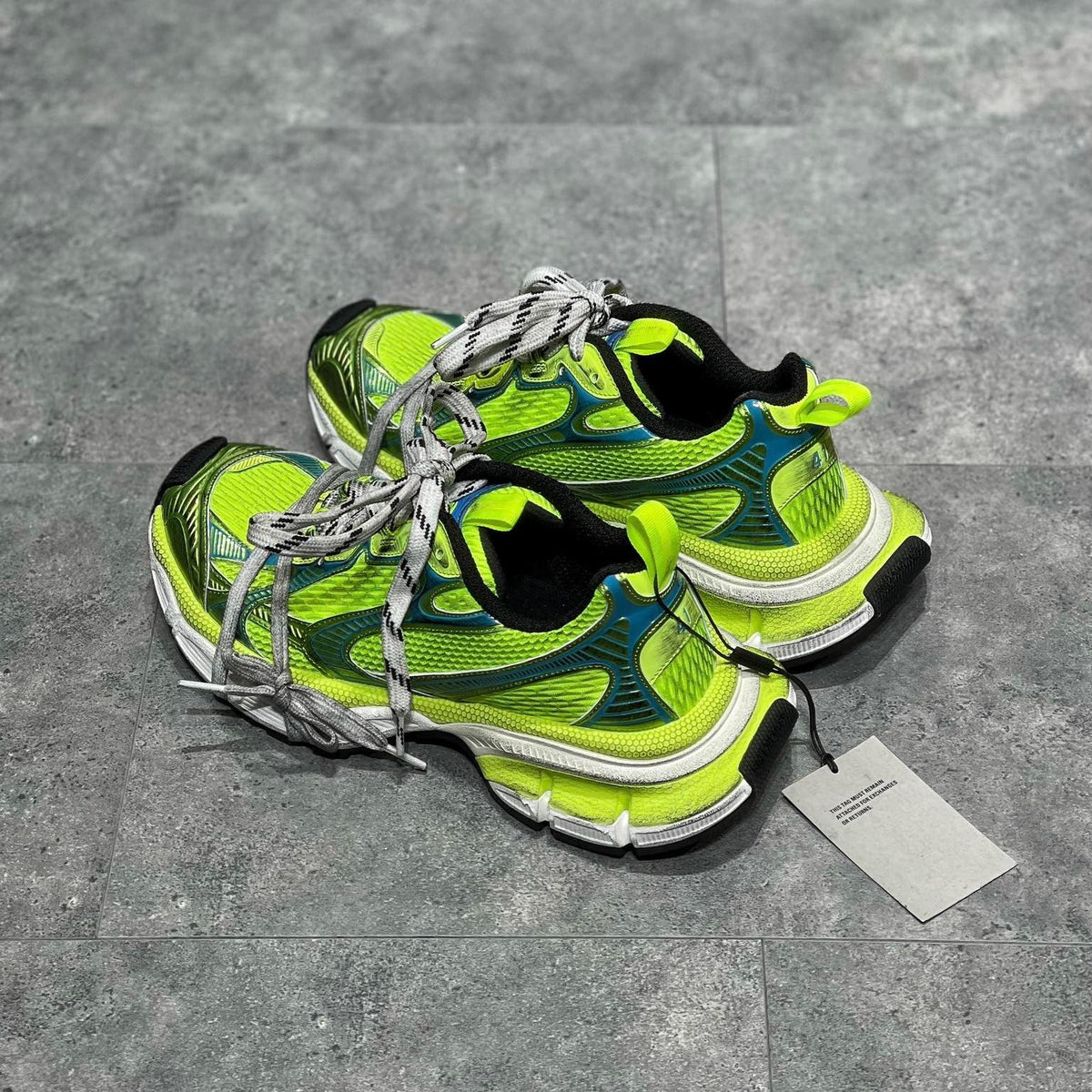 BAL 3XL TRAINERS