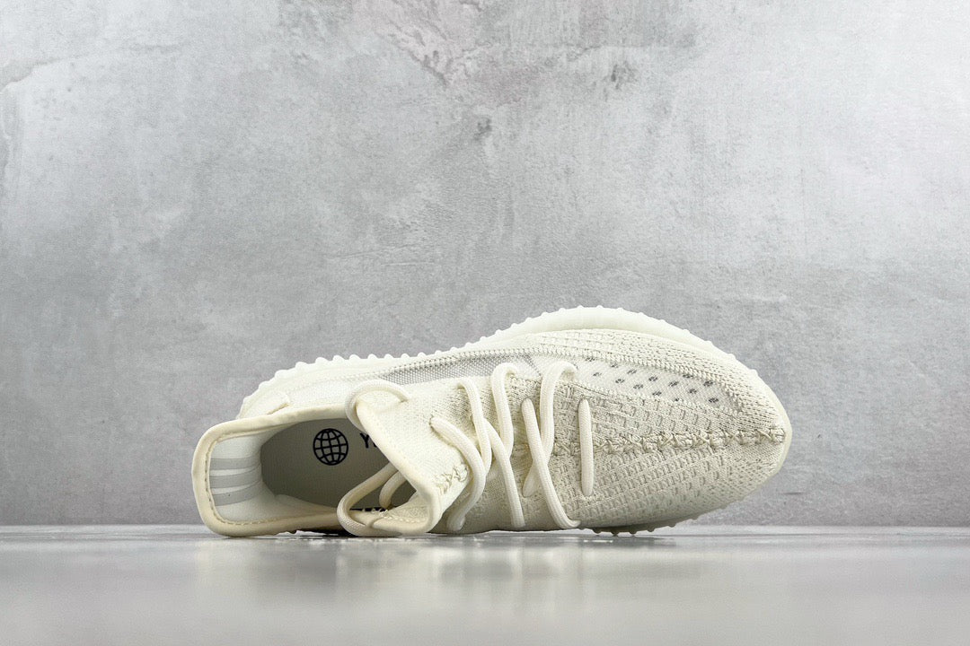 YEEZY BOOST 350 V2