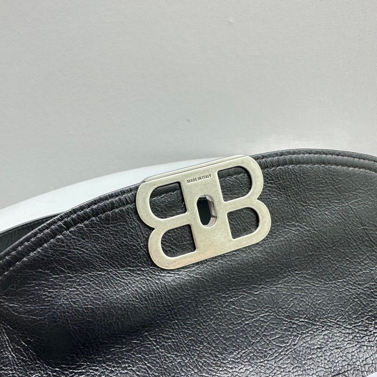 BAL BB SMALL SOFT FLAP BAG