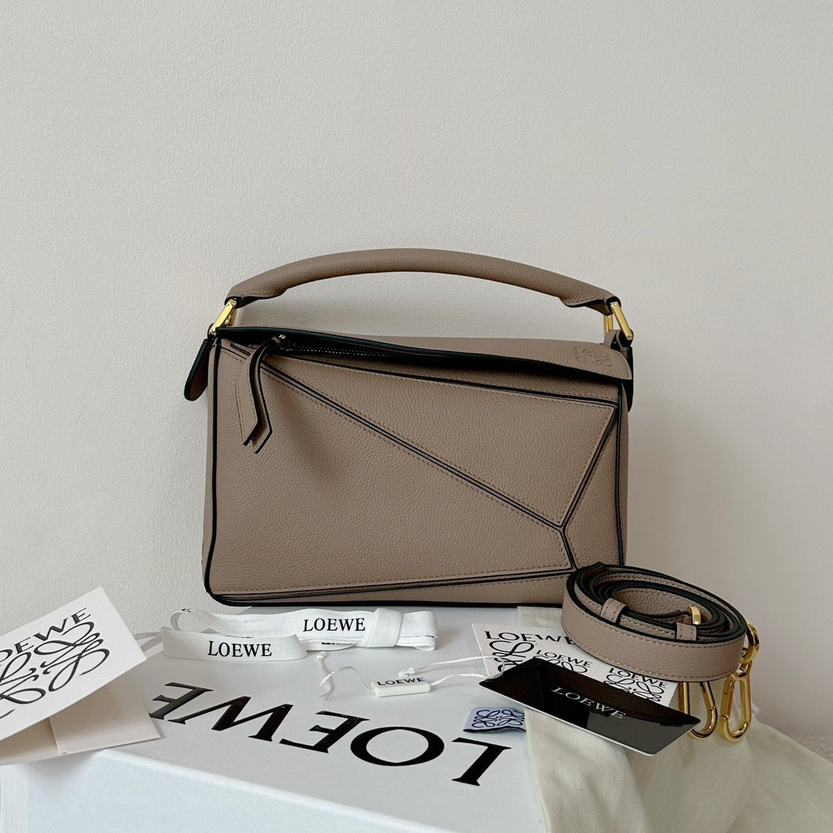 LOEW SMALL PUZZLE EDGE BAG