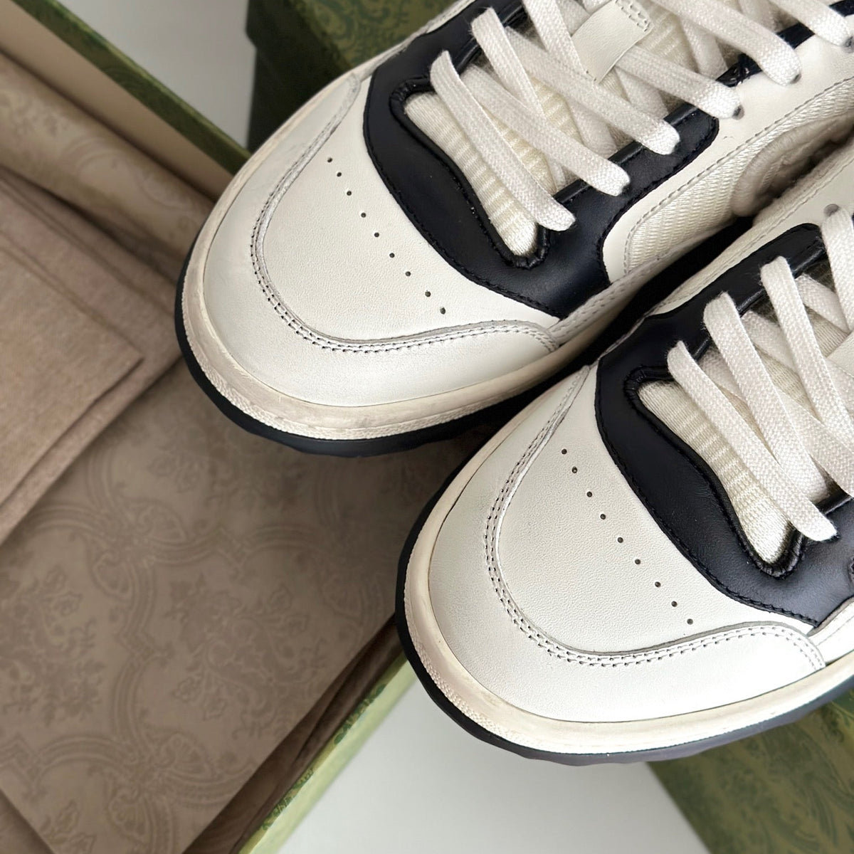 GG MAC80 TRAINERS
