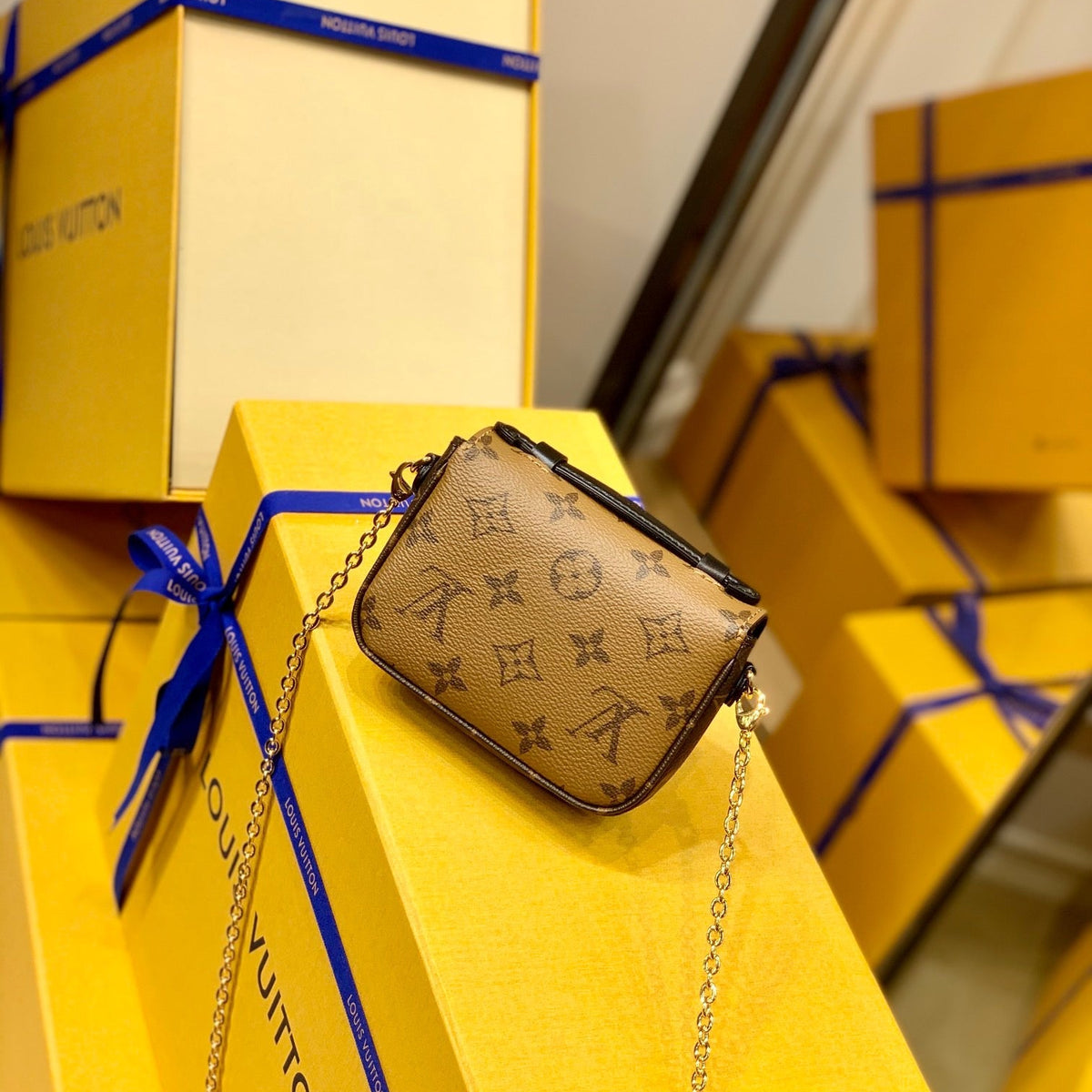 LOU MICRO METIS BAG