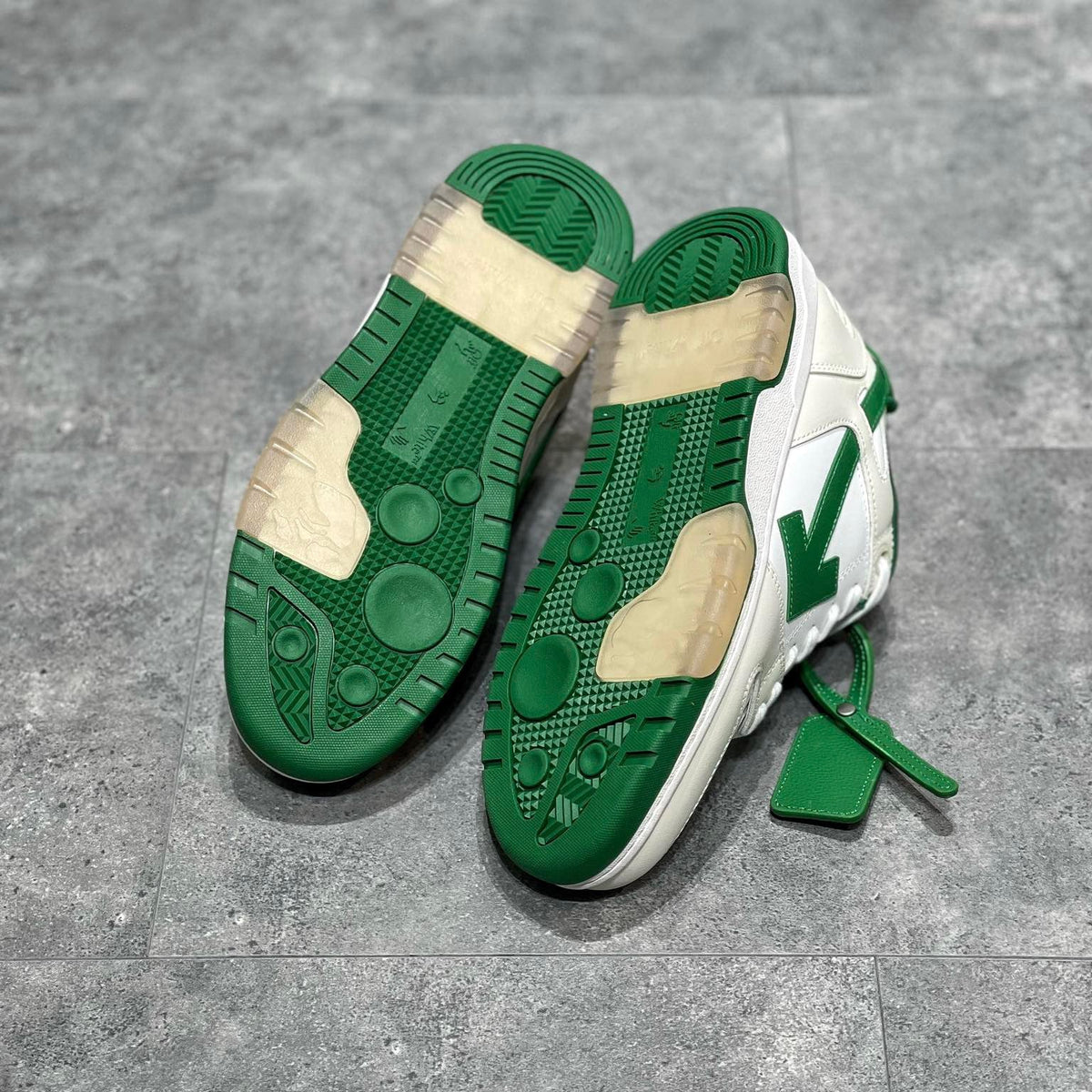 OFF W OUT OF OFFICE SNEAKERS
