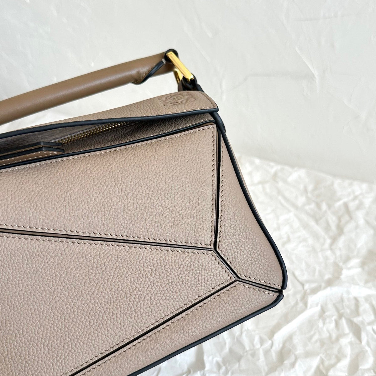 LOEW SMALL PUZZLE EDGE BAG
