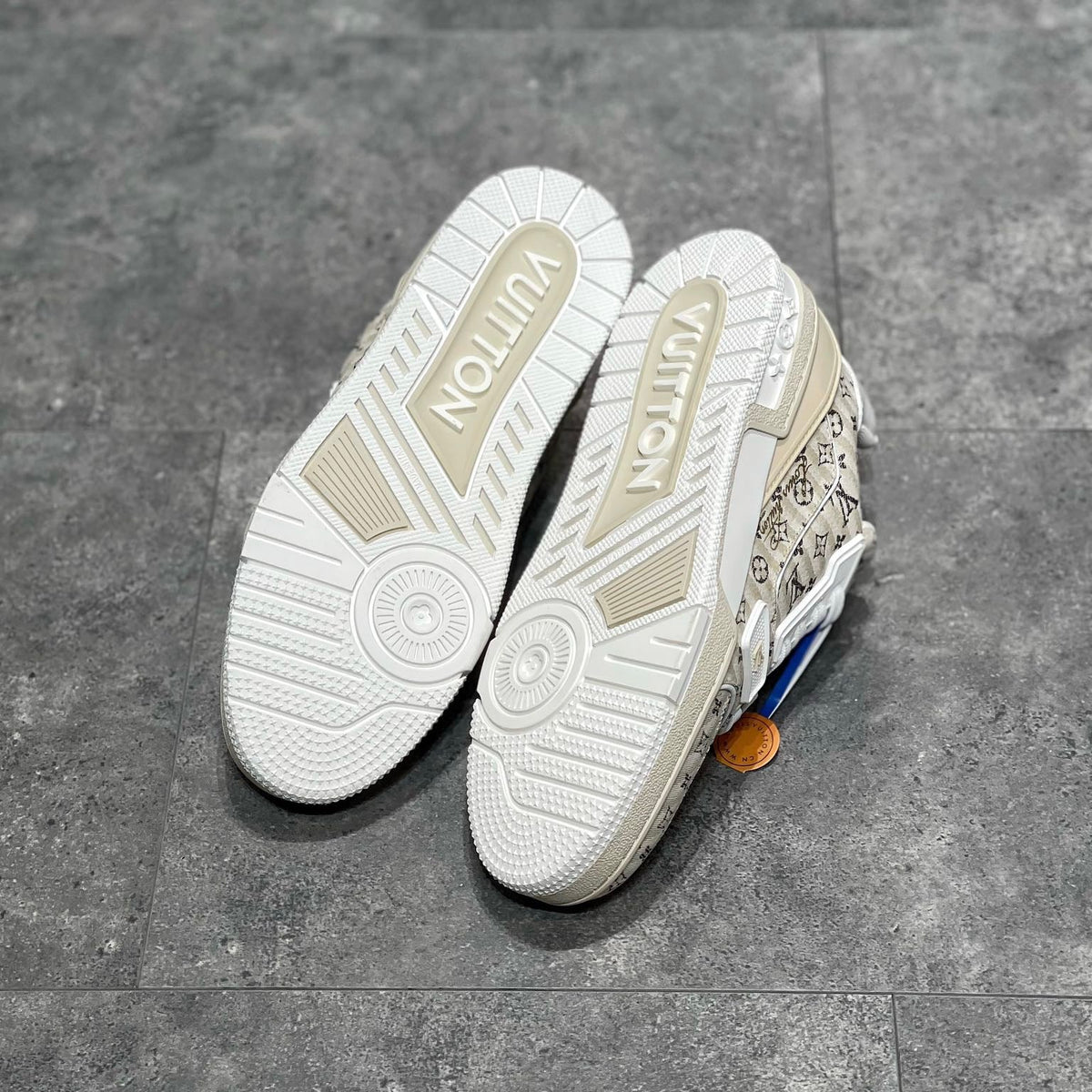 LOU TRAINERS