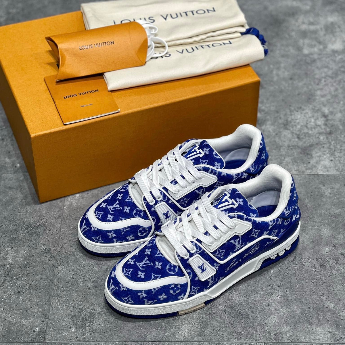 LOU TRAINERS