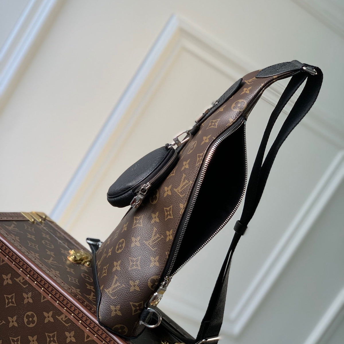 LOU DUO SLING BAG