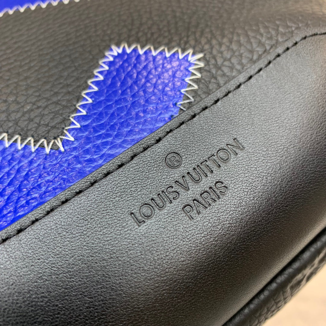 LOU AVENUE SLINGBAG