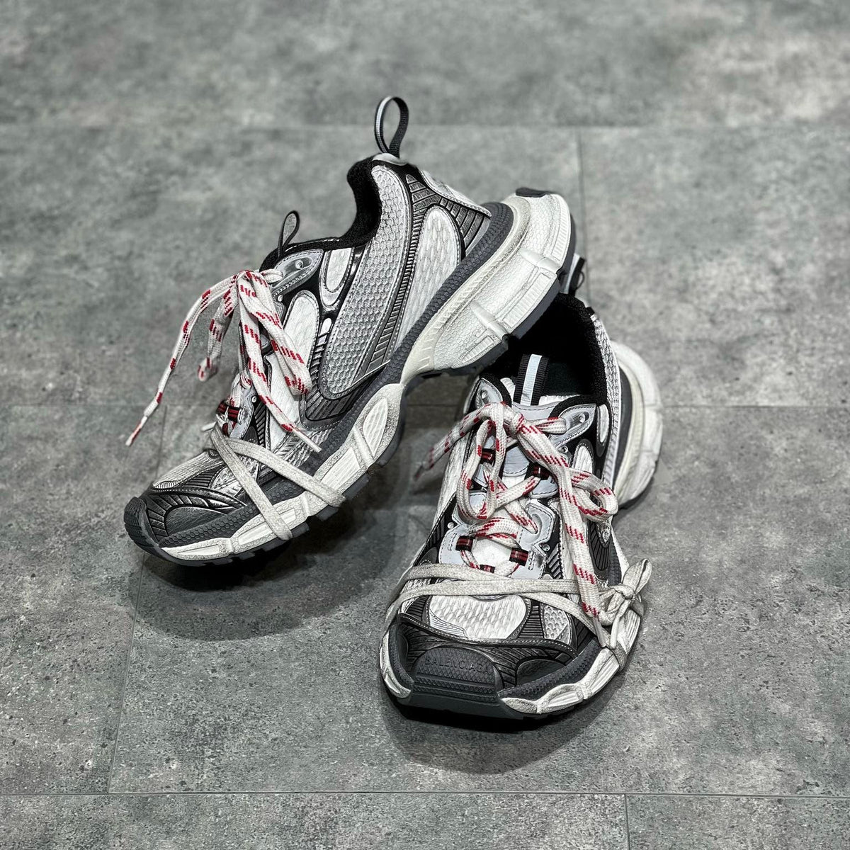 BAL 3XL TRAINERS