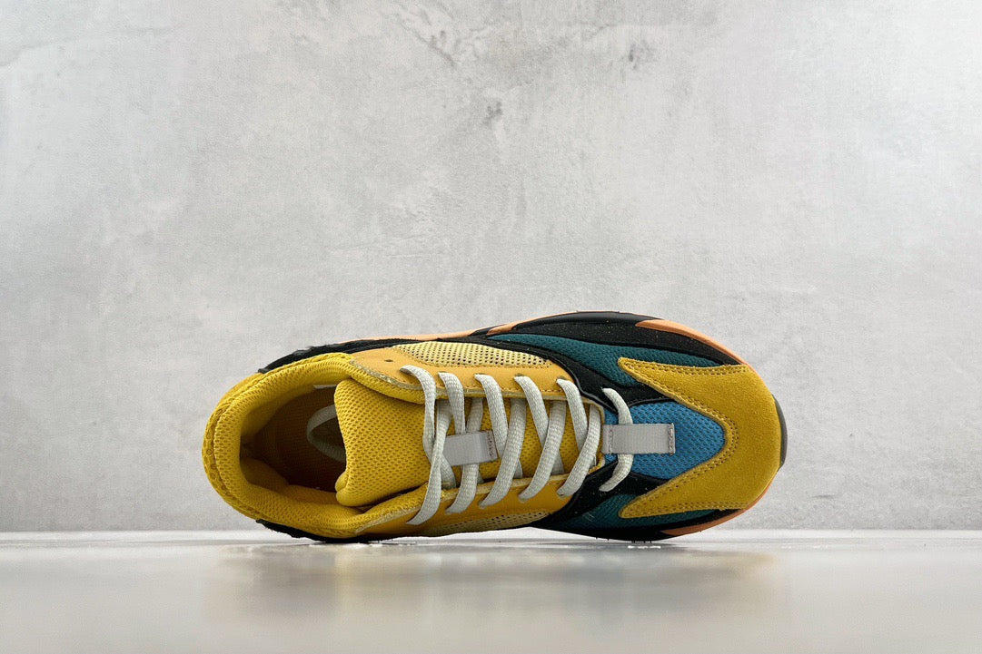 YEEZY BOOST 700