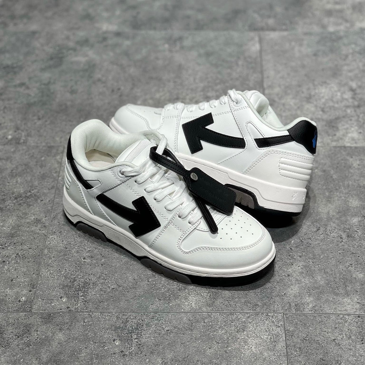 OFF W OUT OF OFFICE SNEAKERS