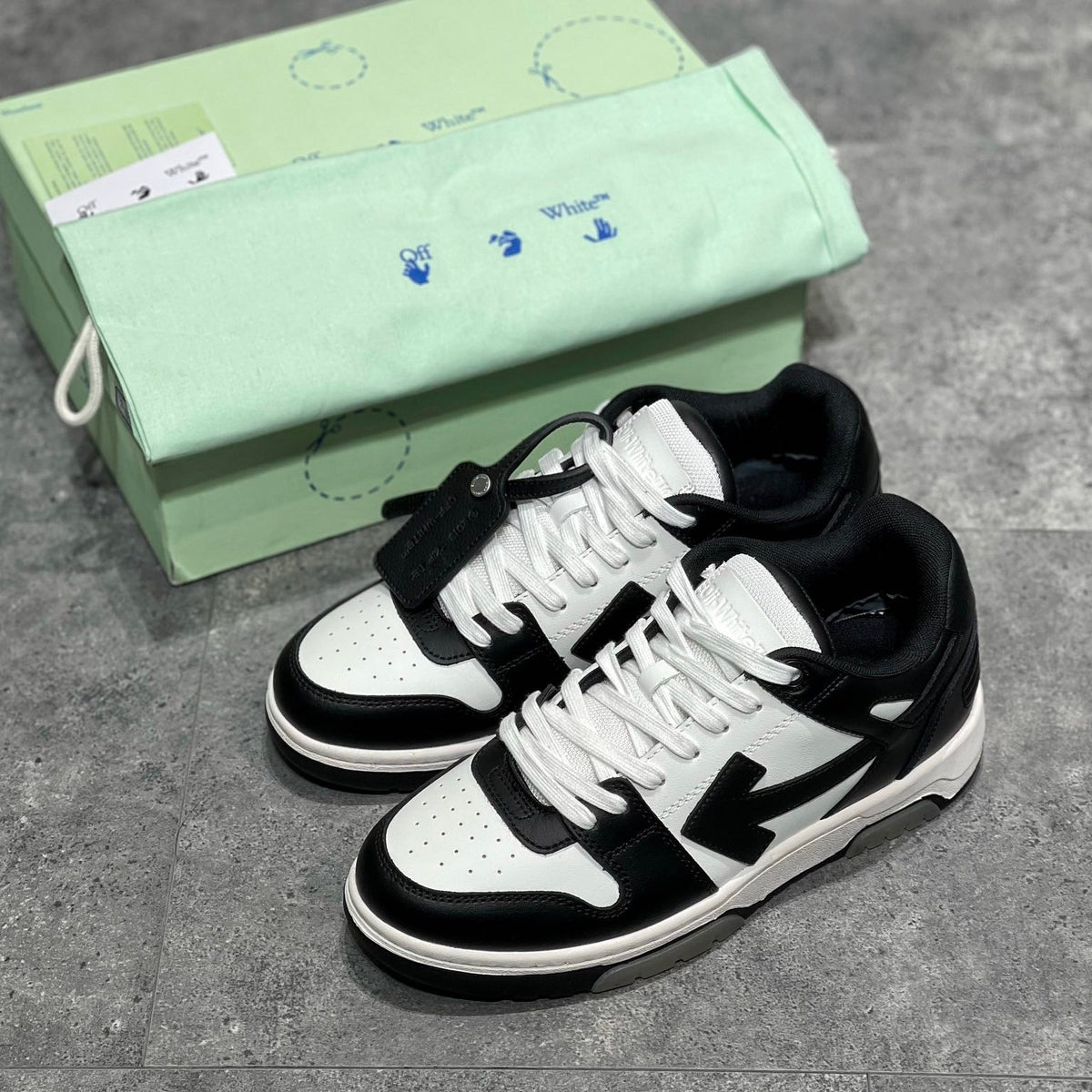 OFF W OUT OF OFFICE SNEAKERS