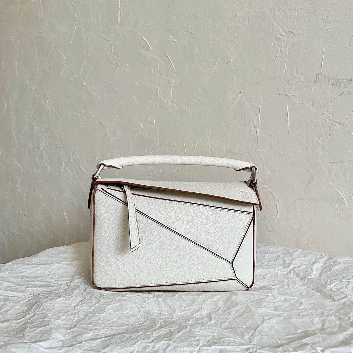 LOEW SMALL PUZZLE EDGE BAG