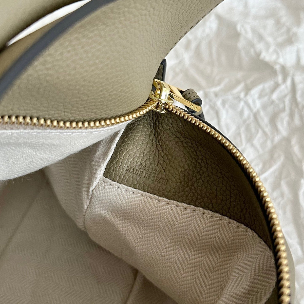 LOEW SMALL PUZZLE EDGE BAG