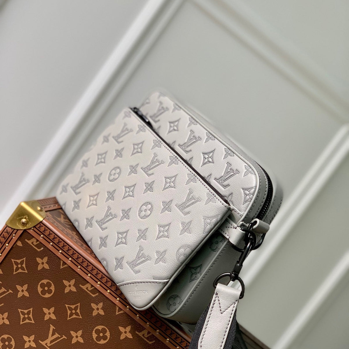 LOU TRIO MESSENGER BAG