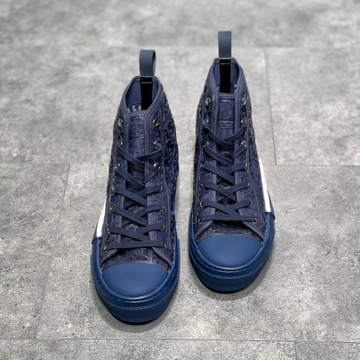 CD B23 SNEAKERS
