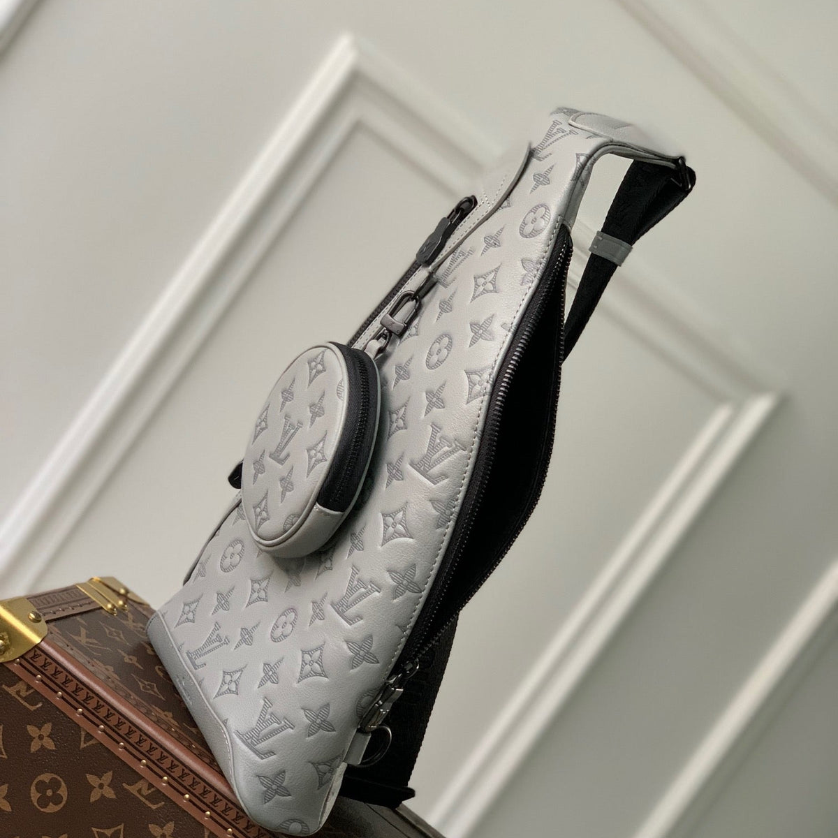 LOU DUO SLING BAG