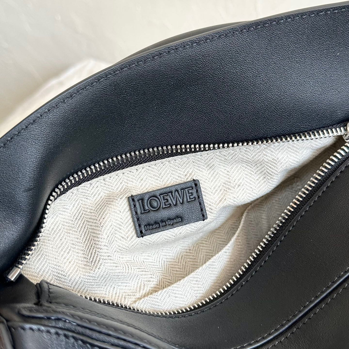 LOEW SMALL PUZZLE EDGE BAG