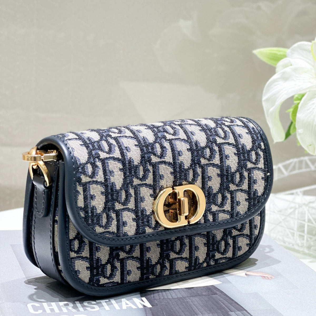 CD SMALL 30 MONTAIGNE AVENUE BAG