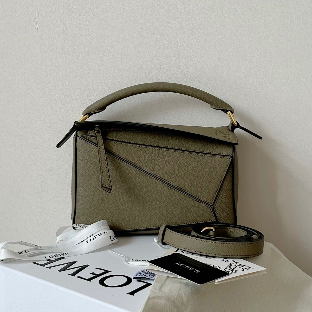 LOEW SMALL PUZZLE EDGE BAG