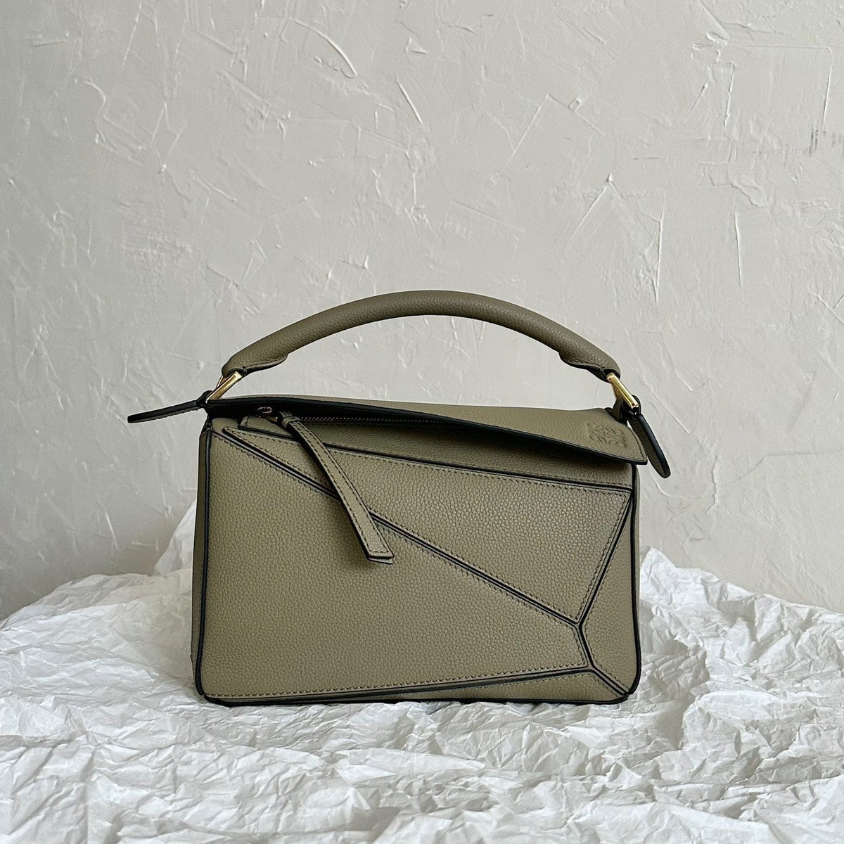 LOEW SMALL PUZZLE EDGE BAG