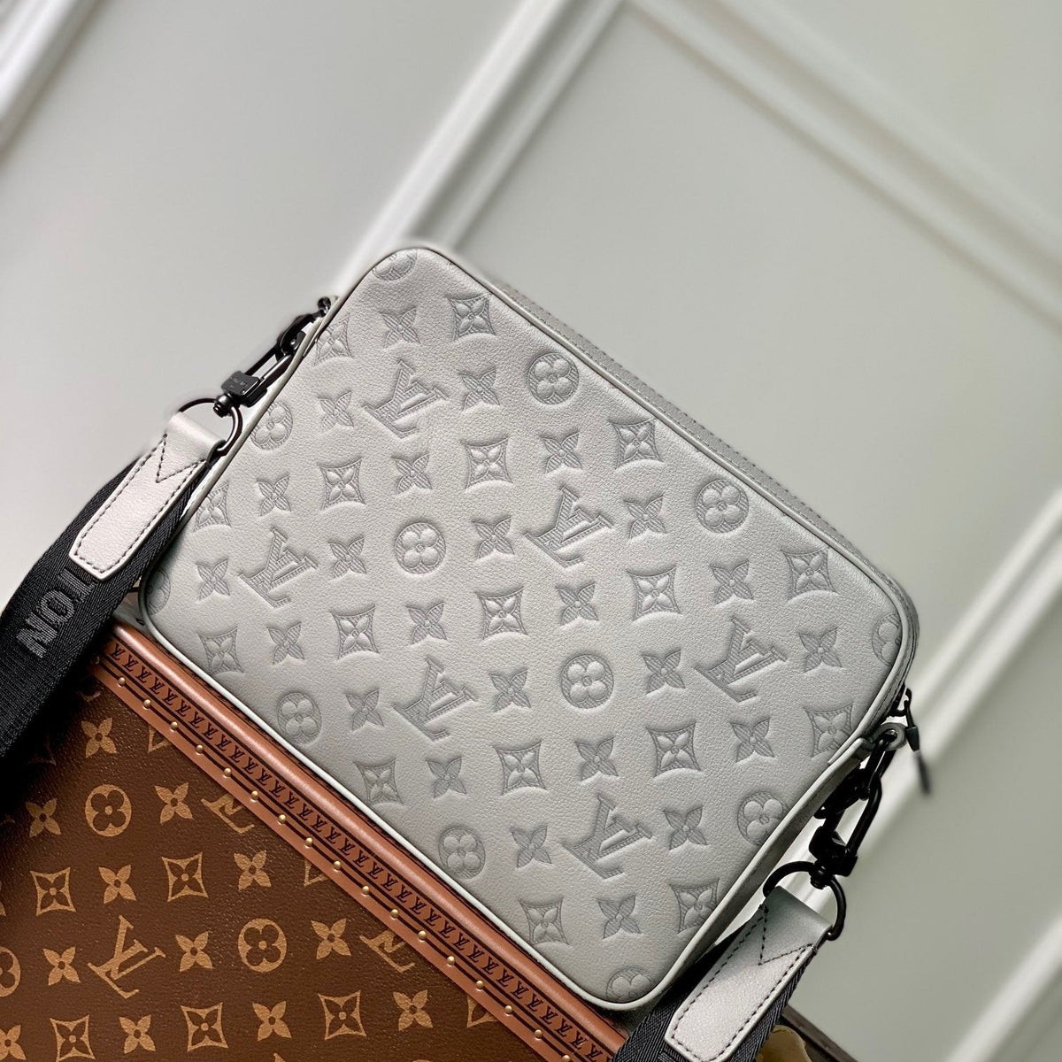 LOU TRIO MESSENGER BAG