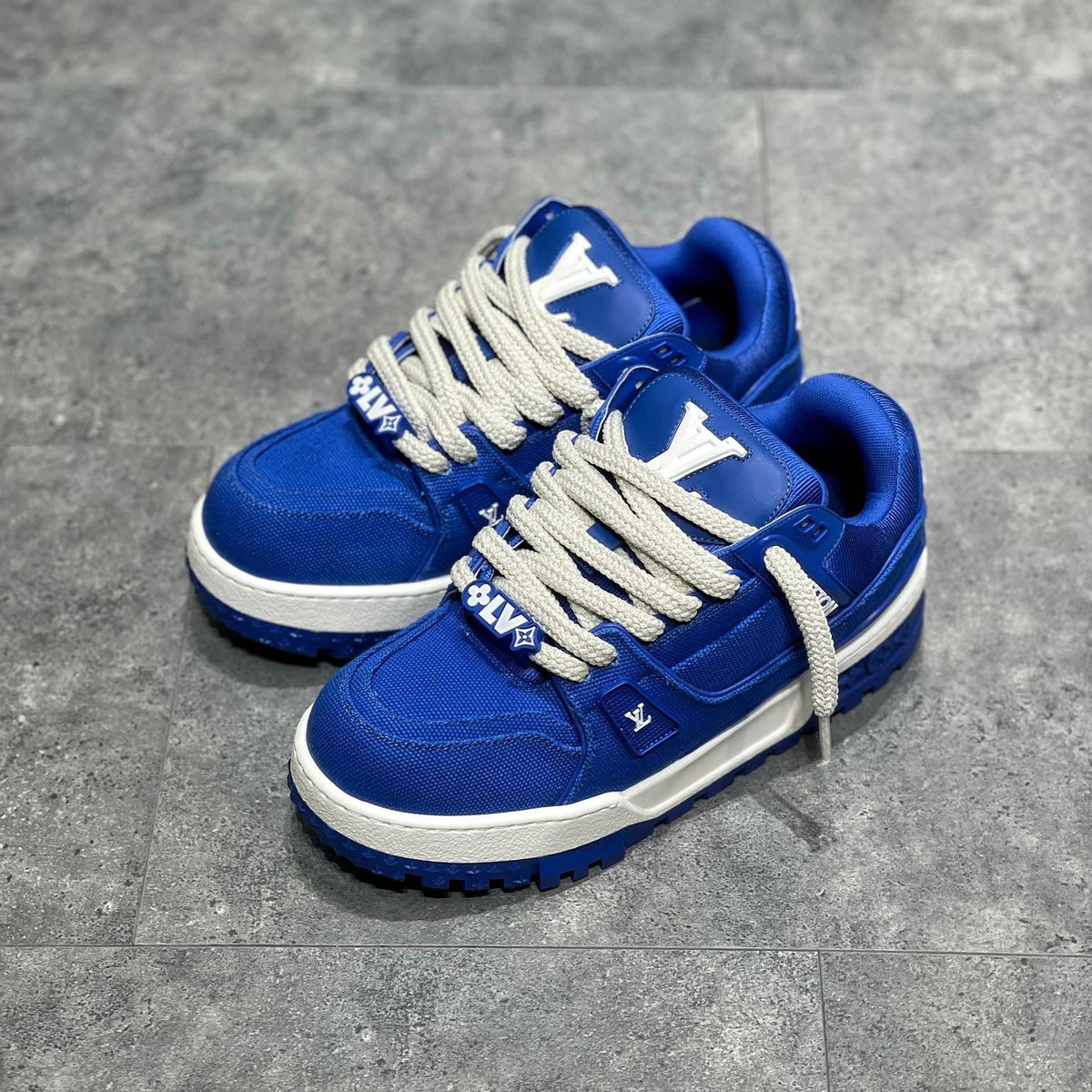 LOU TRAINERS