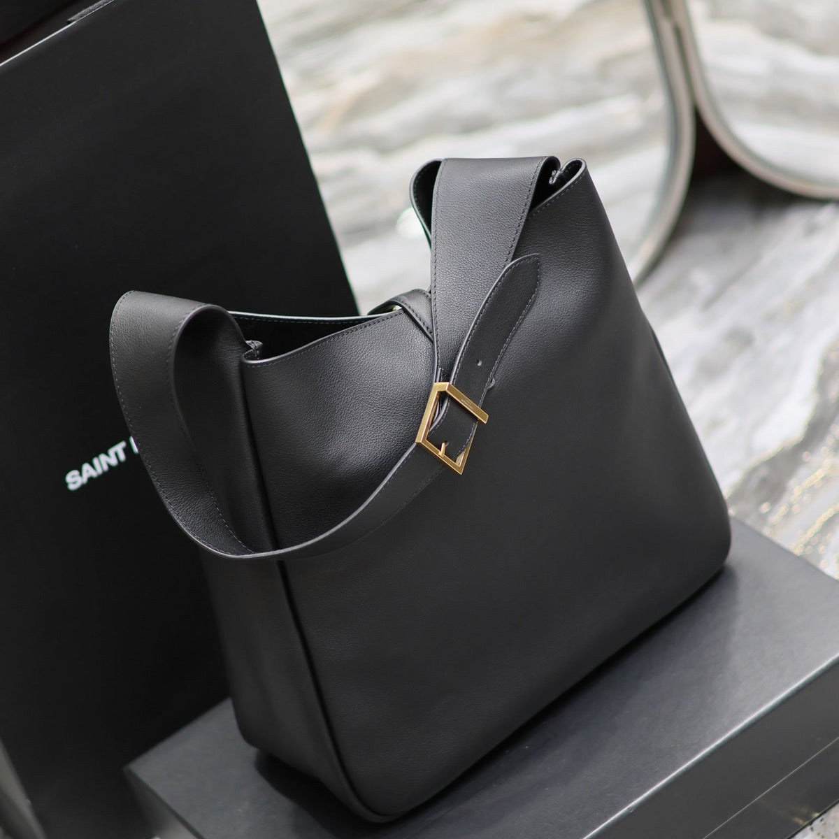 SL LARGE LE 5 À 7 SUPPLE IN SMOOTH LEATHER