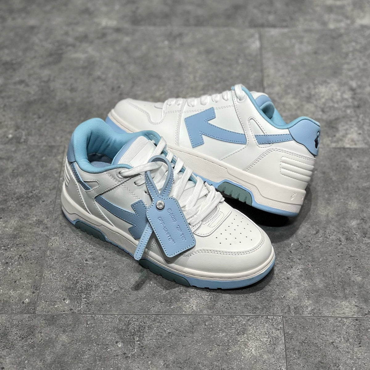 OFF W OUT OF OFFICE SNEAKERS