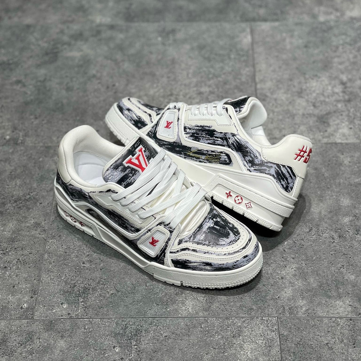 LOU TRAINERS